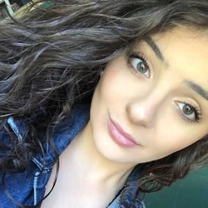 Meet your Posher, Renée